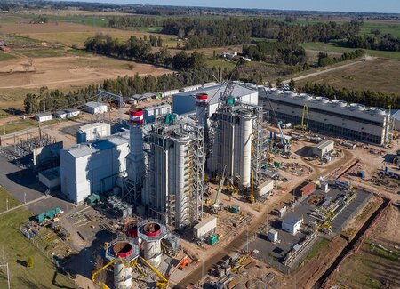 PAMPA ENERGÍA S.A. - TECHINT